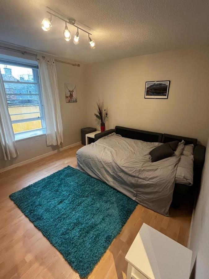 Appartement Lombard Hide Away à Inverness Extérieur photo
