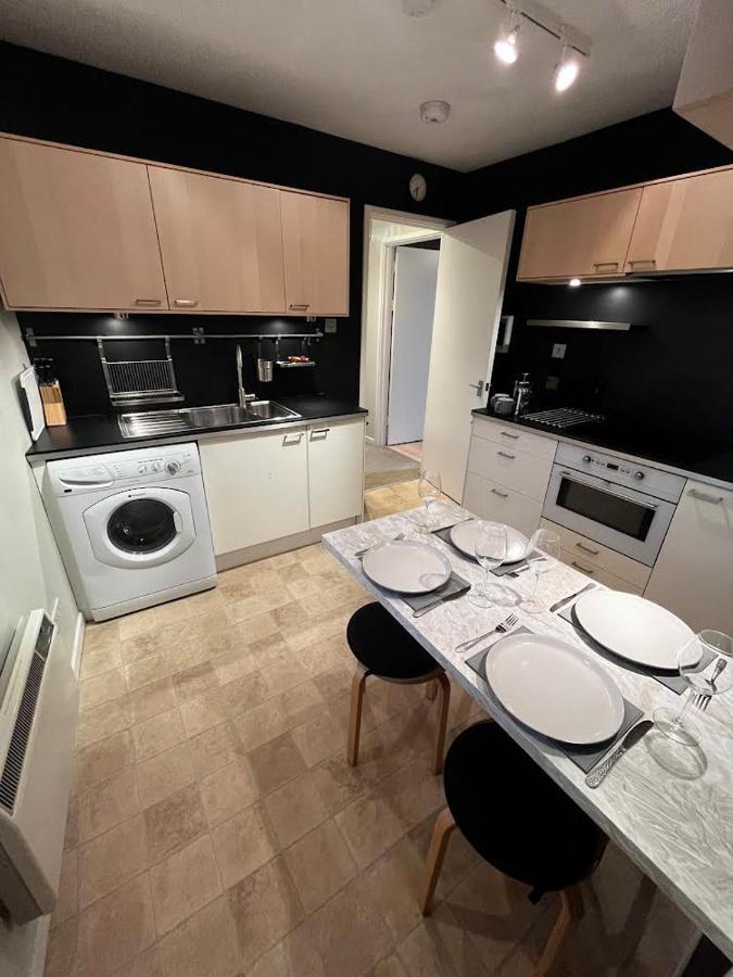 Appartement Lombard Hide Away à Inverness Extérieur photo